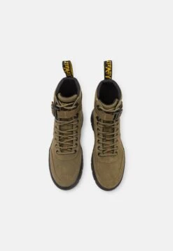 Dr. Martens Combs Tech Unisex - Enkellaarsjes Met Plateauzool - Olive -Bootsmith Hub Verkoopwinkel c5dce2410ec641f697fb6a92de2a835a