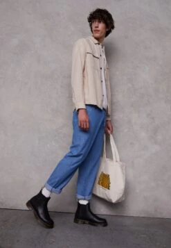 Dr. Martens 2976 Chelsea Vegan - Korte Laarzen - Black -Bootsmith Hub Verkoopwinkel d1b4d5d12ec946a0bae7ecf5df23774a