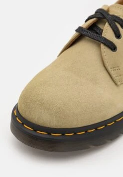 Dr. Martens Sportieve Veterschoenen - Pale Olive -Bootsmith Hub Verkoopwinkel d68f084ec5844d3d9357a8b22a8cd399