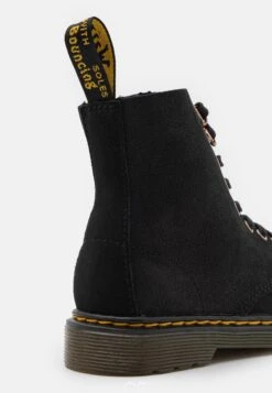 Dr. Martens 1460 Pascal Unisex - Korte Laarzen - Black -Bootsmith Hub Verkoopwinkel d72e2b269b714df78684e1649385c51f