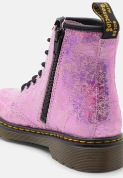 Dr. Martens 1460 J - Veterboots - Pink -Bootsmith Hub Verkoopwinkel d804618a7d4b4f05b261ae9ba9af1578