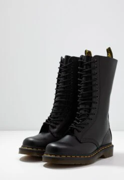 Dr. Martens 1914 - Veterlaarzen - Black Smooth -Bootsmith Hub Verkoopwinkel dcbeddaf74634cd1ac949dfc80a401aa