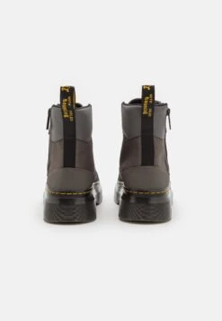 Dr. Martens Tarik Zip Unisex - Enkellaarsjes Met Plateauzool - Gunmetal -Bootsmith Hub Verkoopwinkel dddf90021f584027ae12a3b8b2f27171