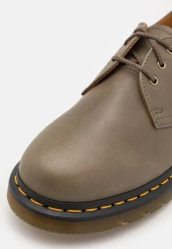Dr. Martens 1461 - Veterschoenen - Olive Carrara -Bootsmith Hub Verkoopwinkel e46e5bd4c4fb46b2b69a8d98421650b1