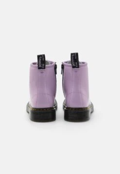 Dr. Martens 1460 J - Veterboots - Lilac -Bootsmith Hub Verkoopwinkel efec6e17bf88409aaa0af745f9fa3894